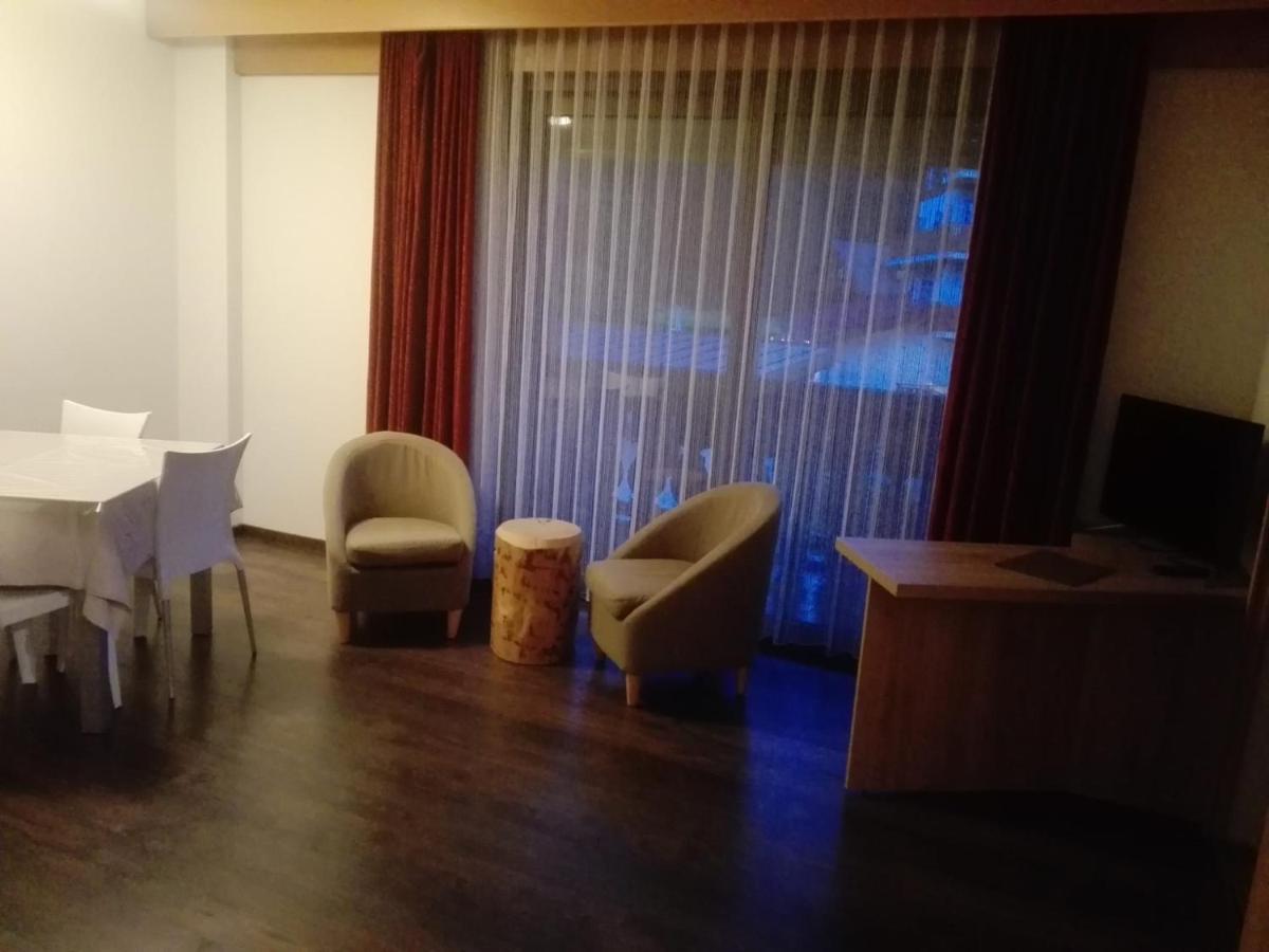Residence Anda Pozza di Fassa Exteriör bild
