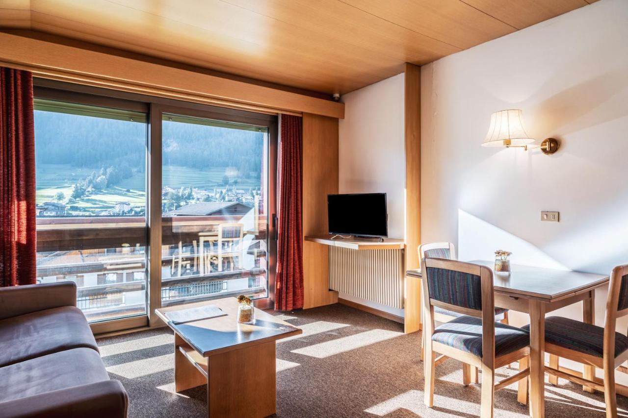 Residence Anda Pozza di Fassa Exteriör bild